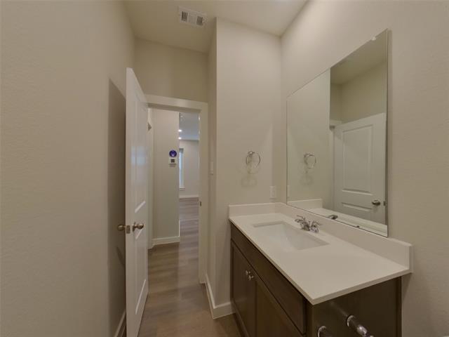 Building Photo - 2529 Dulaney Dr