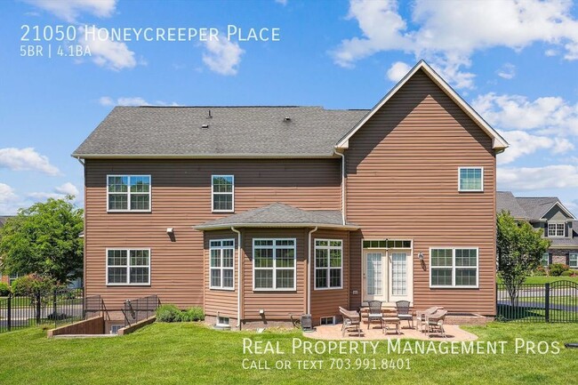 Building Photo - 21050 Honeycreeper Pl