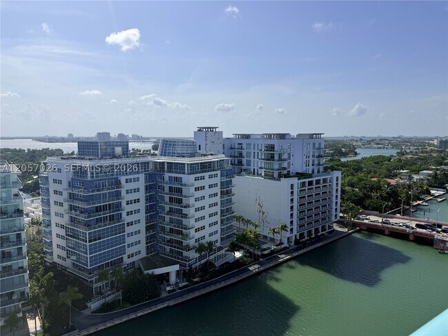 Building Photo - 6000 Indian Creek Dr