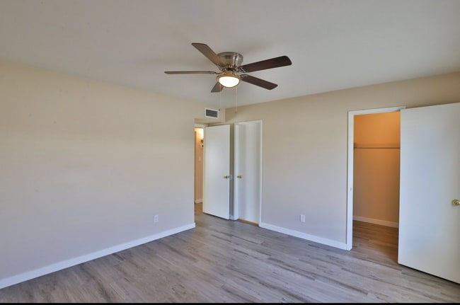 Building Photo - Nice Family Home with Huge Yard