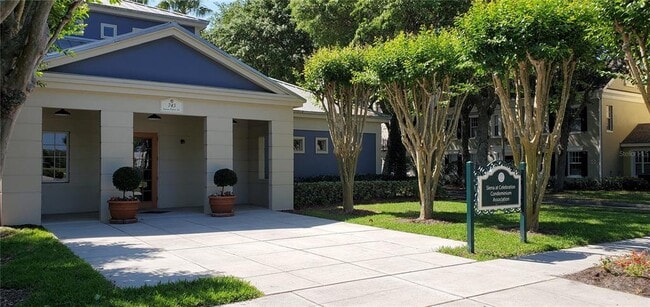 Building Photo - 735 Siena Palm Dr