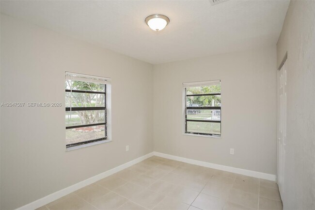 Building Photo - 14640 Tyler St