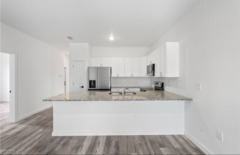 Building Photo - 1027 Meadow Rd