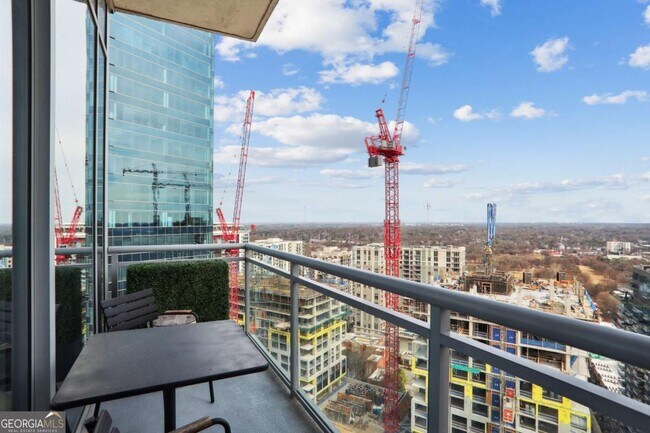 Building Photo - 1065 Peachtree St NE