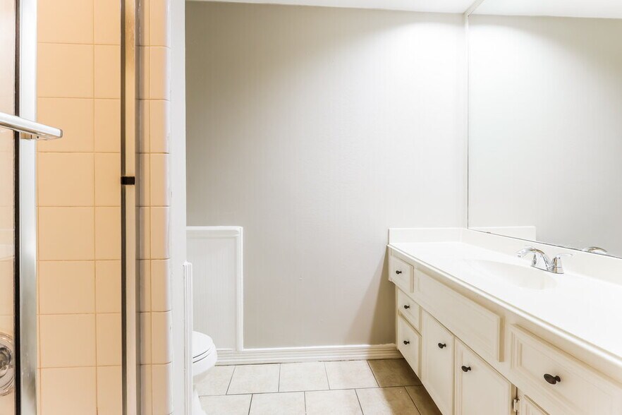 Building Photo - 19427 Atasca Oaks Dr