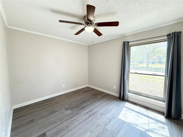 Building Photo - 2107 Rockwood Dr