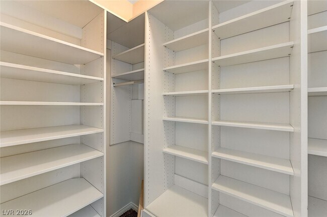 Building Photo - 4344 Tall Tree St