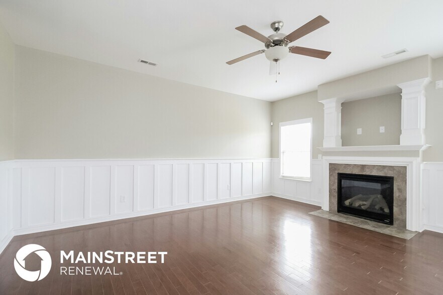 Building Photo - 2942 Mirasol Ct