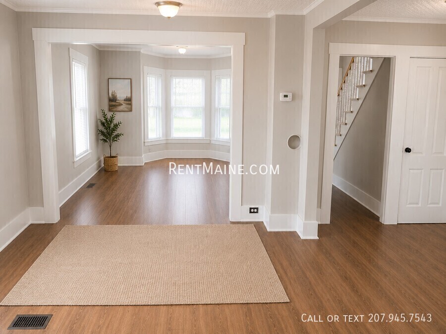 Building Photo - 58 Elm St