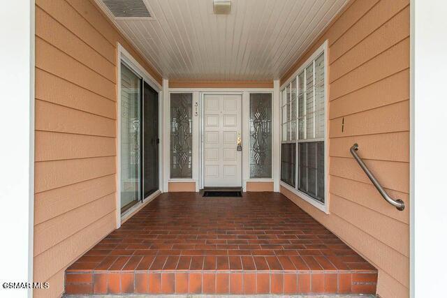 Building Photo - 4338 Redwood Ave