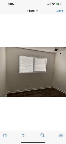 Building Photo - 1348 W 92nd St