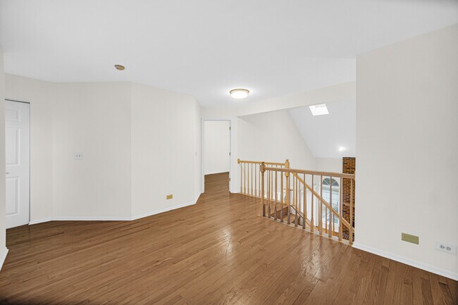 Building Photo - 125 Stevens Dr