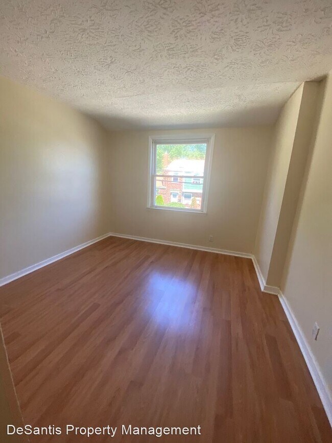 Building Photo - 3 br, 1 bath House - 500 Cypress Drive