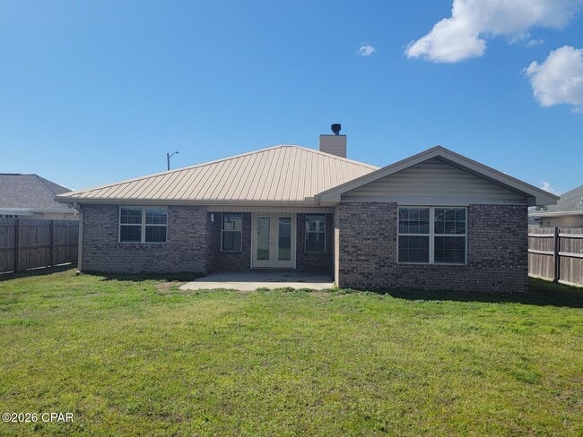 Building Photo - 2406 Maple Ct