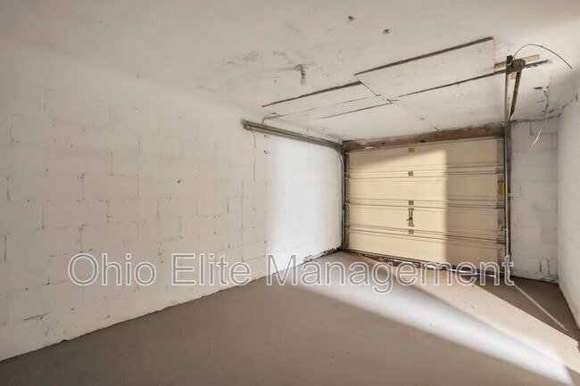 Building Photo - 1038 Forest St