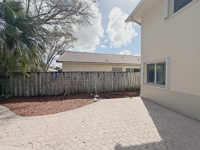 Building Photo - 114 Danielle Ct