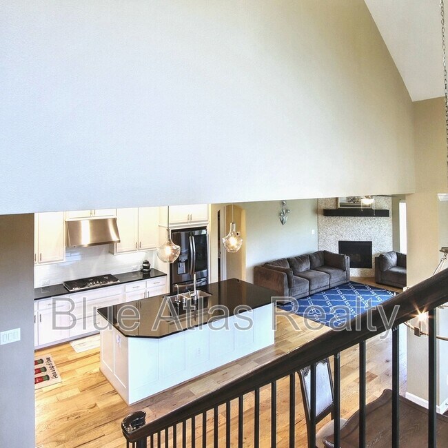 Building Photo - 4983 Stornoway Dr