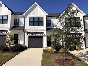 Building Photo - 1 N Lenny Dr