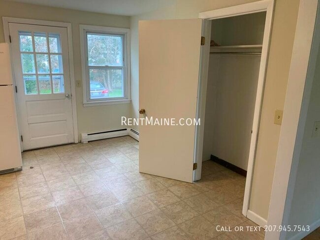 Building Photo - 21 Yale St