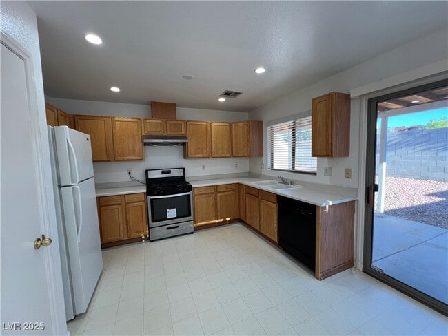 Building Photo - 9581 Bighorn Ranch Ave