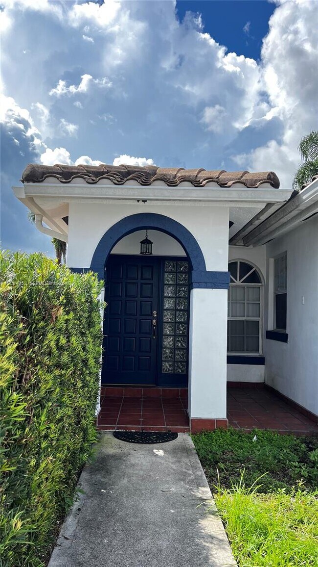 Building Photo - 14652 SW 114th Terrace