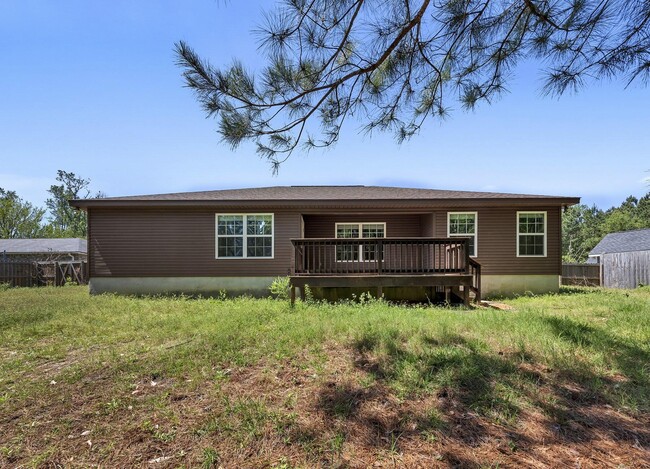 Building Photo - 129 Fairway Dr