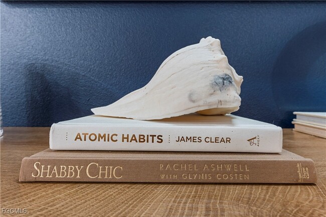 Building Photo - 2412 La Salle Ave