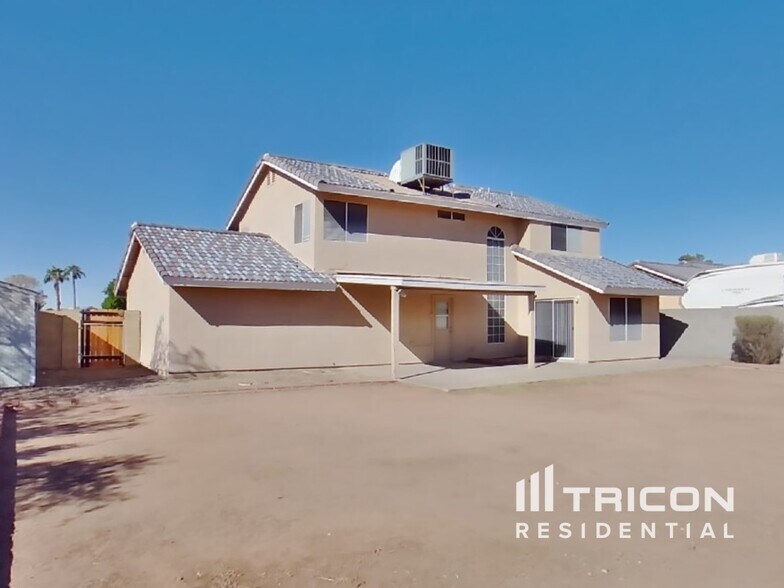 Building Photo - 12503 N 79th Dr