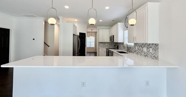 Building Photo - 4604 Miller Dr