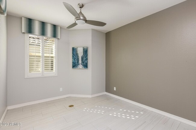 Building Photo - 15292 W Linden St