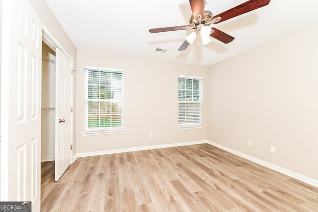 Building Photo - 132 Lossie Ln