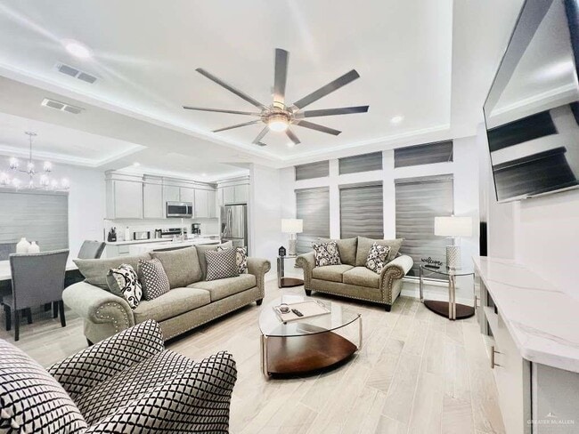 Building Photo - 27 Fir Ave