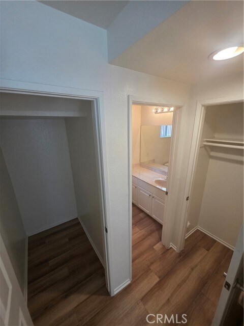 Building Photo - 7419 Butterfield Pl