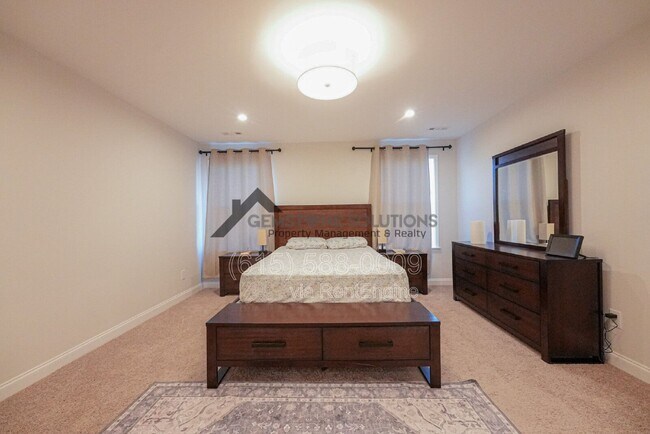 Building Photo - 872 Ashton Pk Wy