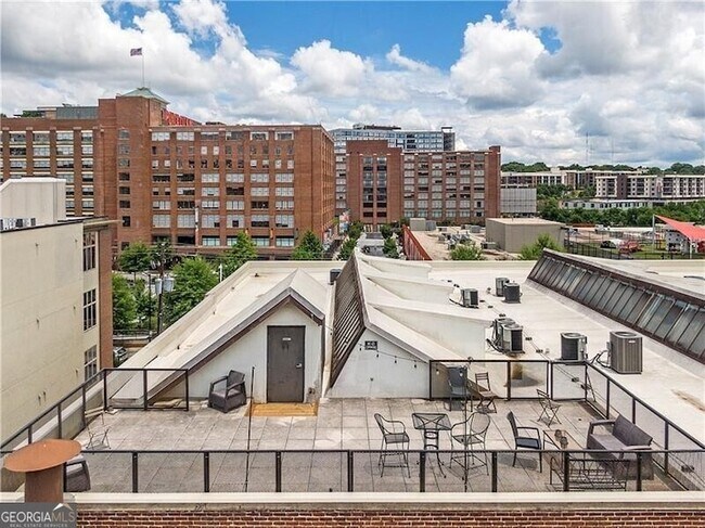 Building Photo - 650 Glen Iris Dr NE