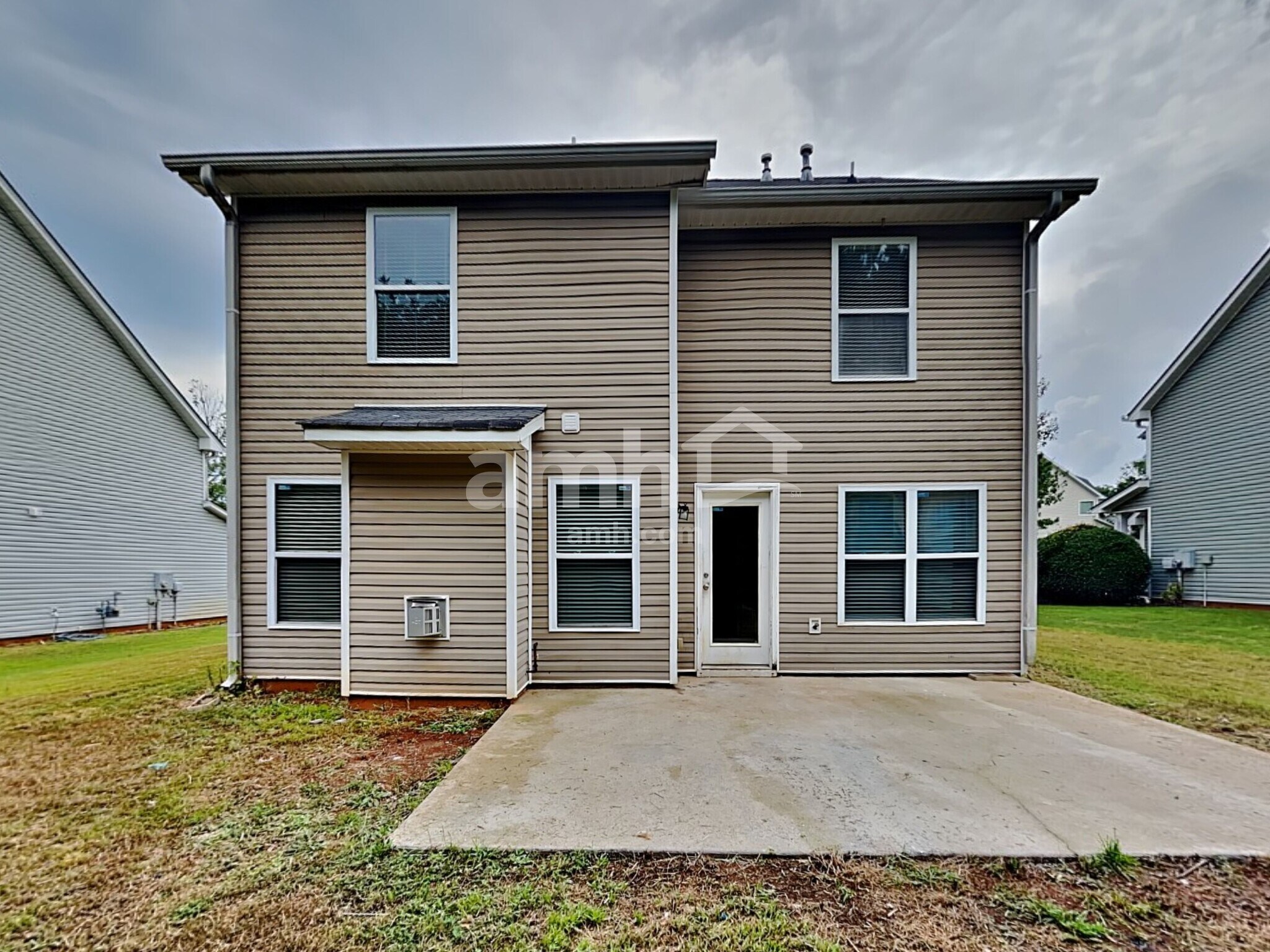 Building Photo - 24 Darbys Run Way