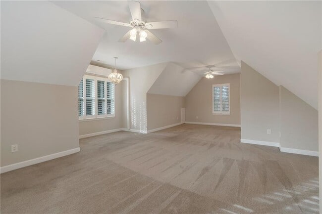 Building Photo - 180 Forest Glen Dr