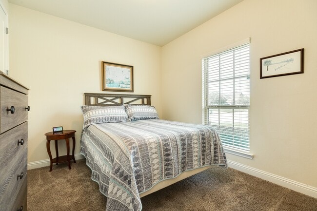 Building Photo - 2329 Vineyard Terrace Ln