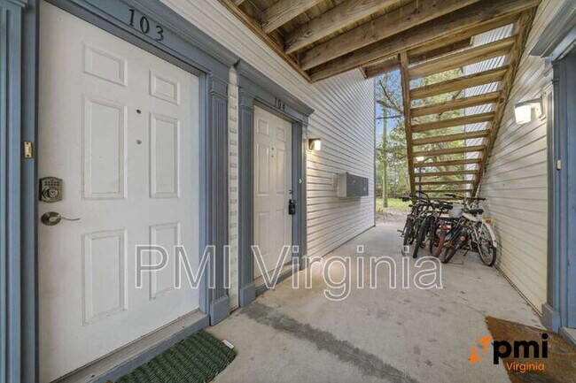 Building Photo - 3209 Jade Ct