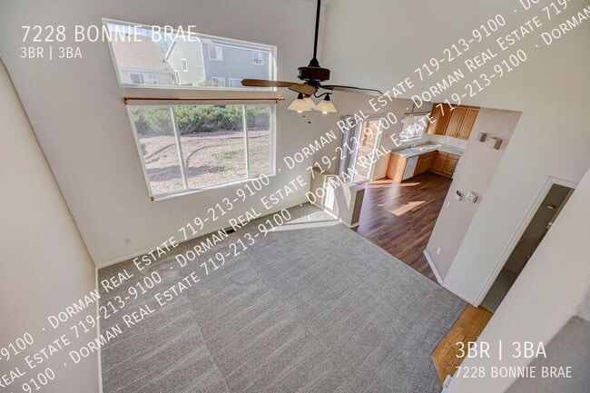 Building Photo - 7228 Bonnie Brae Ln