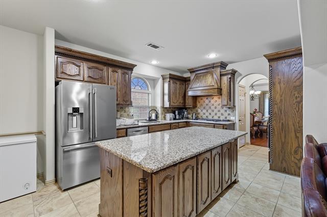 Building Photo - 12516 Maplecrest Dr