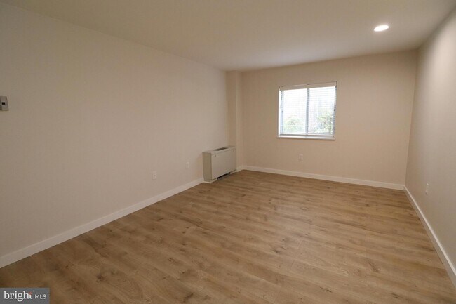 Building Photo - 7505 Democracy Blvd