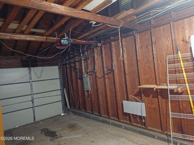 Building Photo - 42 Richards Dr