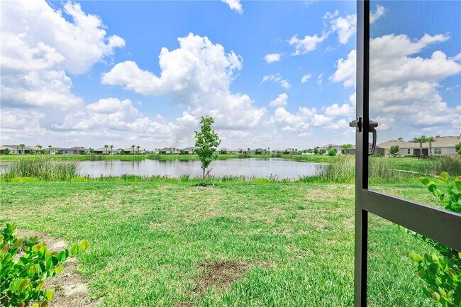 Building Photo - 43844 Strm Xing Ln