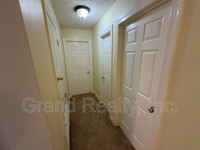Building Photo - 5212 Jim Dandy Ln
