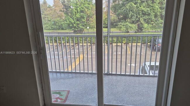 Building Photo - 16950 W Dixie Hwy