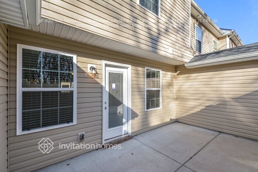 Building Photo - 3537 Nightshade Dr