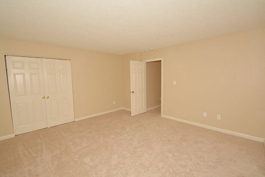 Building Photo - 4071 Dogwood Ct