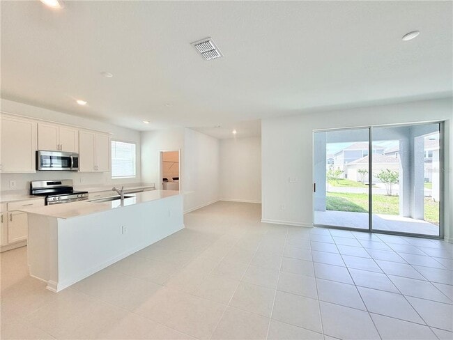 Building Photo - 6089 Meditation Dr