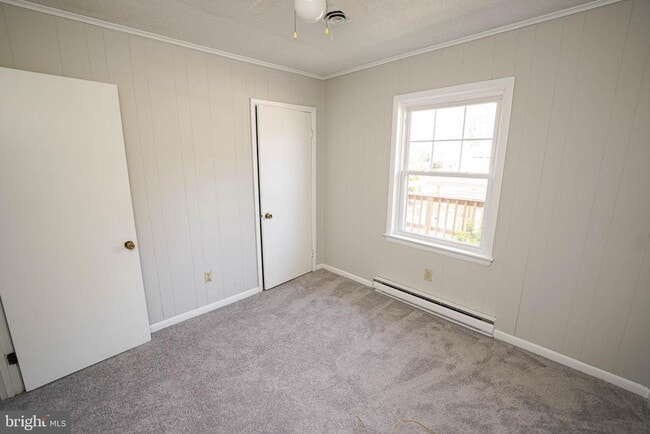 Building Photo - 115 Ridgefield Ln